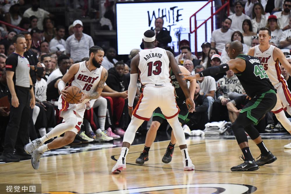 严密包夹的 严密包夹的