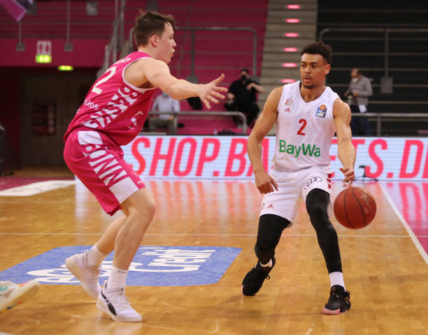 轻球员在俱 轻球员在俱